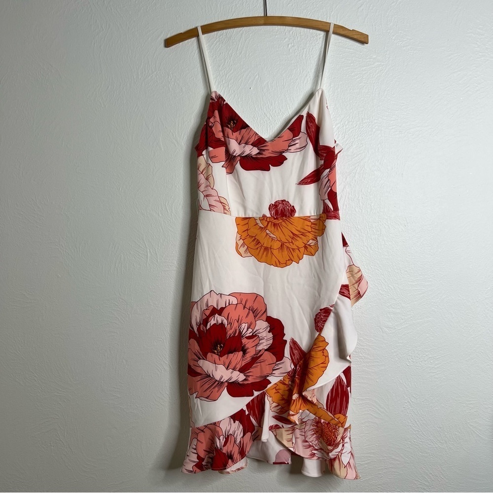 Guess White Red Floral Spaghetti Strap V-Neck Fit & Flare Mini Dress Size 0